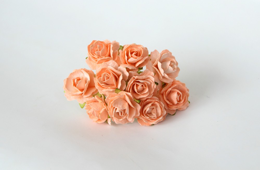 Розы кудрявые 2 см светло-оранжевые,1шт.
